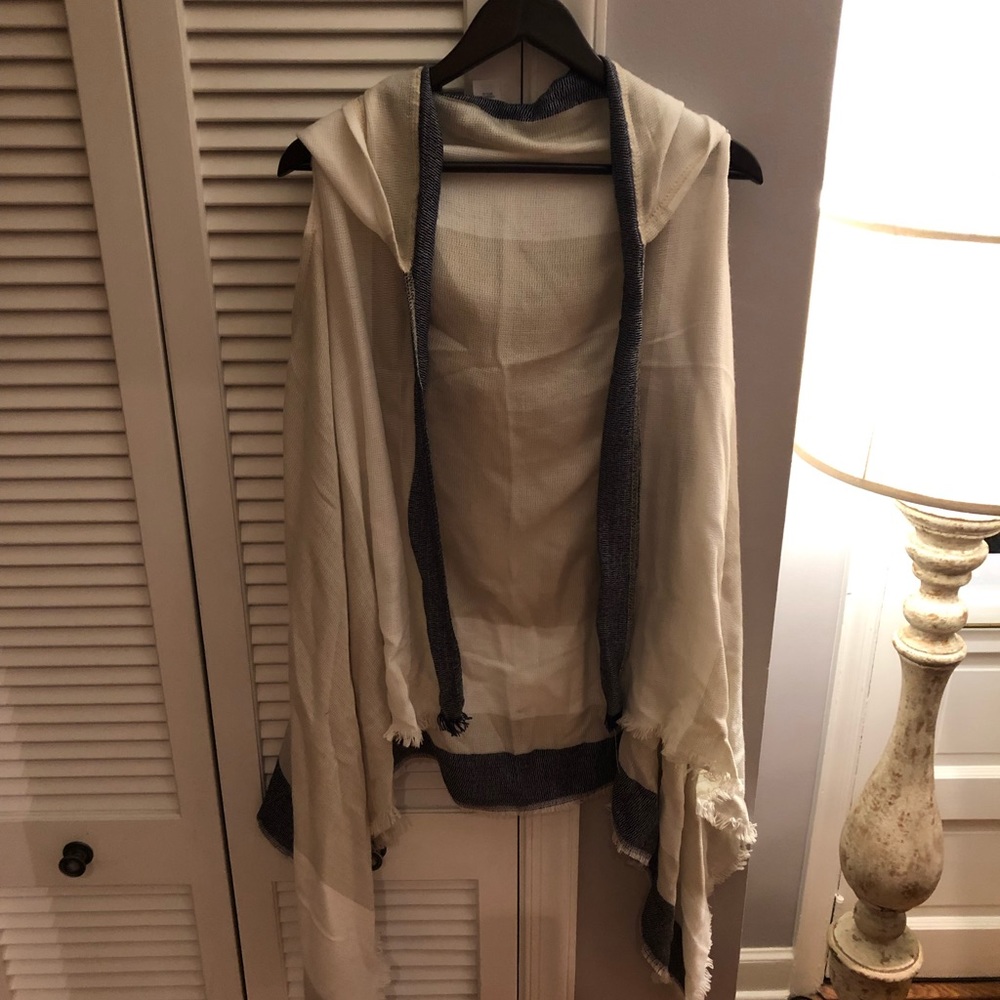 Francesca’s Vest with hood